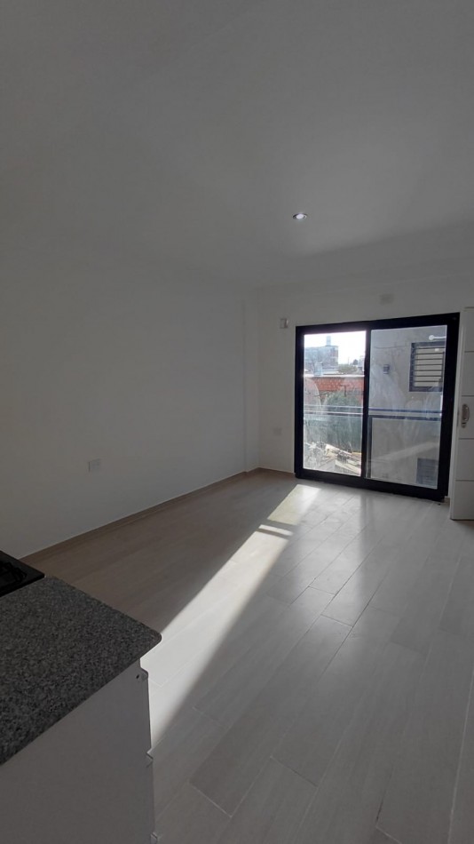  DEPARTAMENTO 2 AMBIENTES A ESTRENAR CON COCHERA