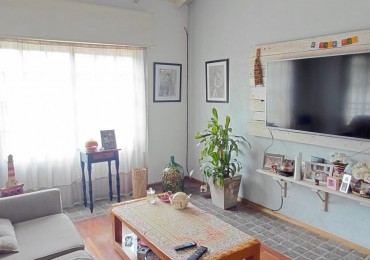 VENTA CASA 4 AMBIENTES EN GONZALEZ CATAN